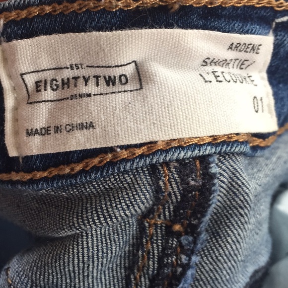 jean shorts - Picture 3 of 3